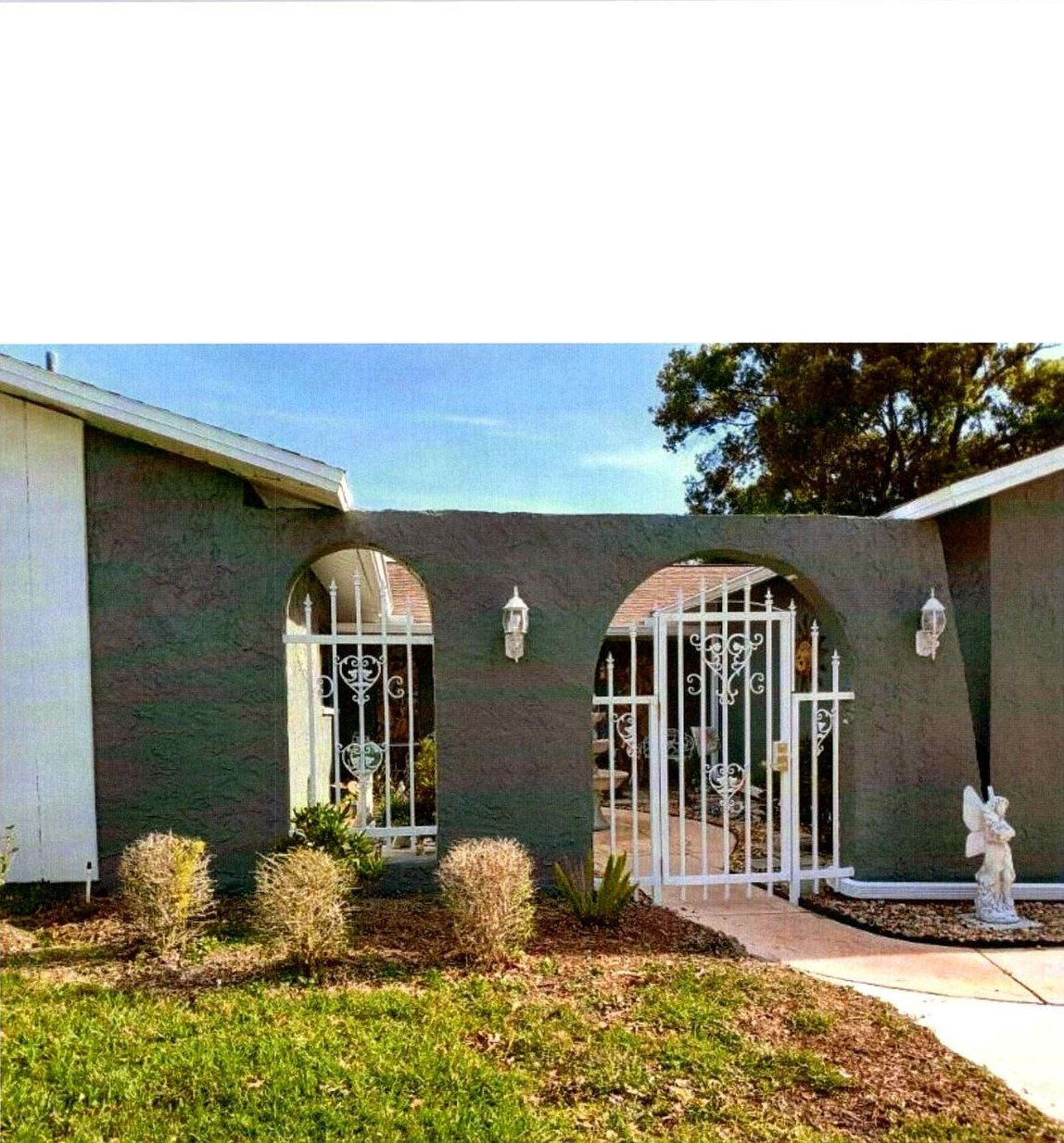 Custom Aluminum Fencing & Gates — completed project